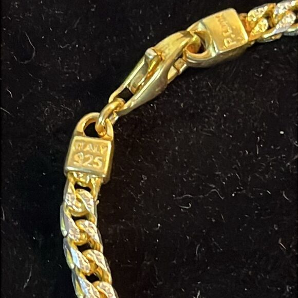 Gold over 925 Italian Sterling Silver Franco Chain Bracelet - Picture 4 of 11